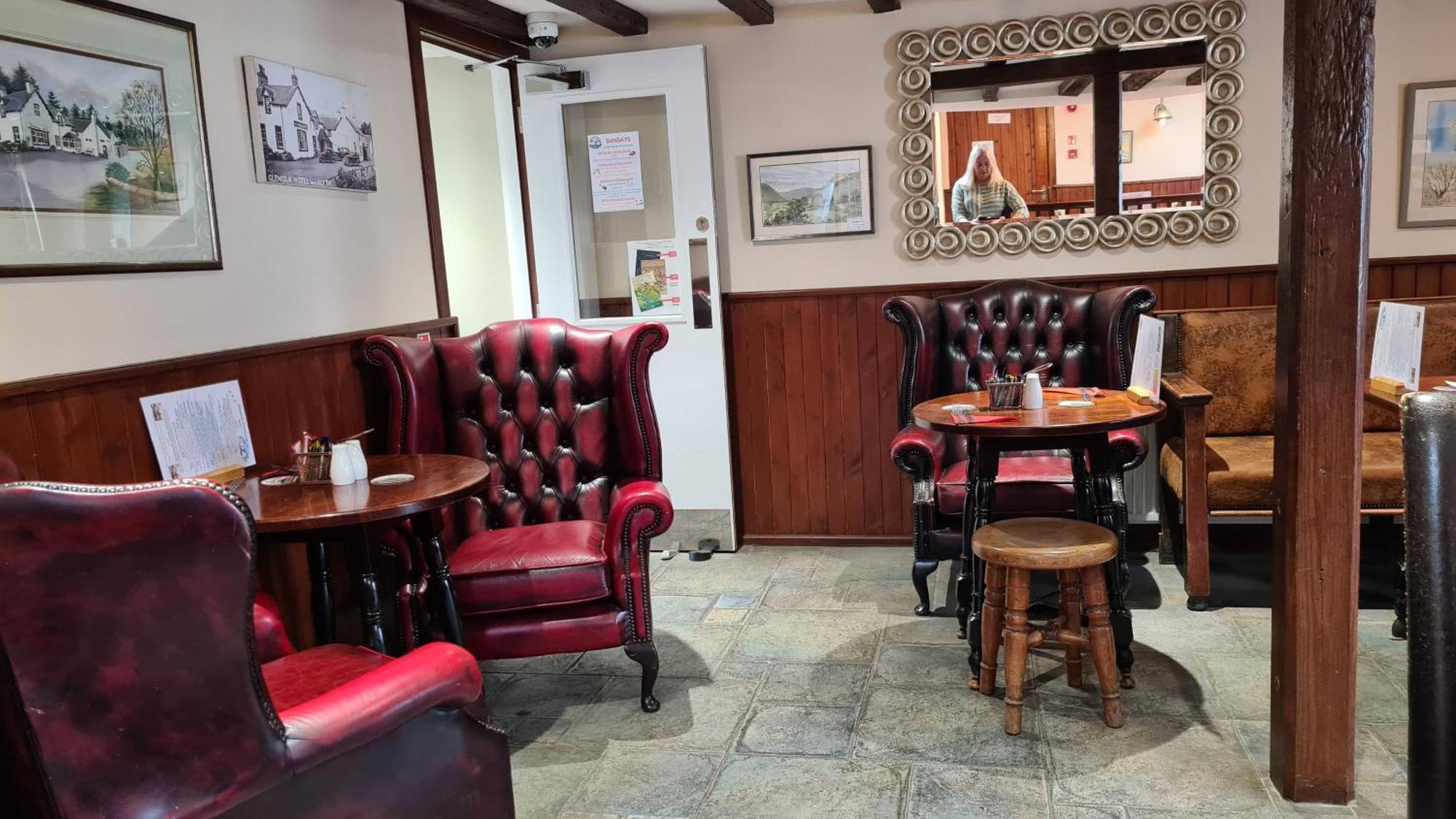 Glenisla Hotel Blairgowrie and Rattray ภายนอก รูปภาพ