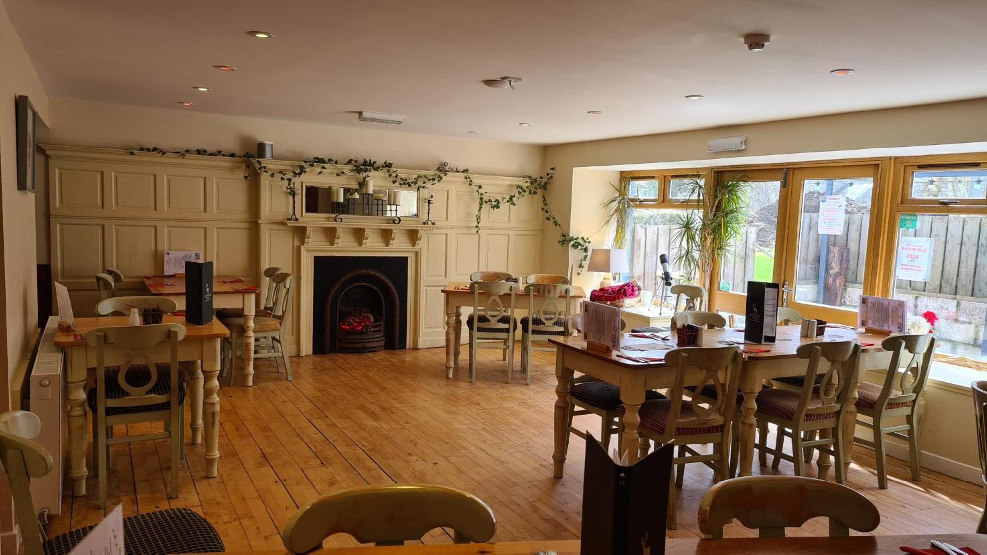 Glenisla Hotel Blairgowrie and Rattray ภายนอก รูปภาพ