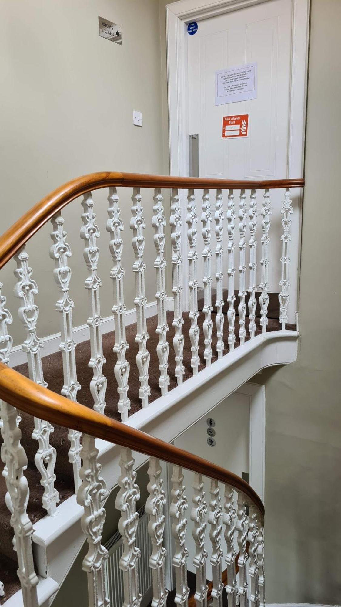 Glenisla Hotel Blairgowrie and Rattray ภายนอก รูปภาพ
